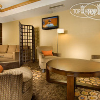 Holiday Inn Express & Suites Alexandria-Fort Belvoir 