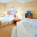 Holiday Inn Express Hotel & Suites Woodbridge 