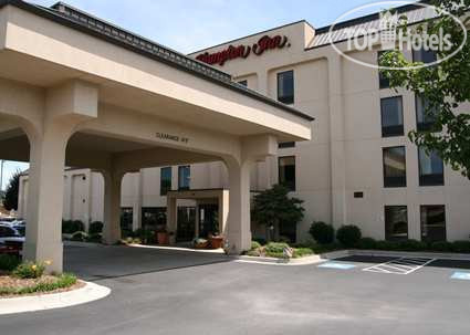 Фотографии отеля  Hampton Inn Hillsville 3*