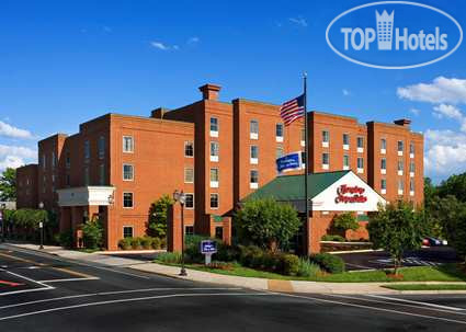 Фотографии отеля  Hampton Inn & Suites Charlottesville-At The University 3*