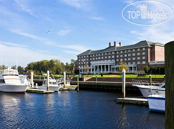 Фотографии отеля  Hilton Garden Inn Suffolk Riverfront 3*