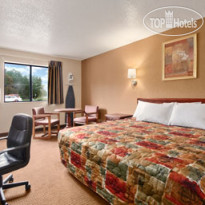 Super 8 Richmond Airport 