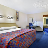 Red Roof Inn & Suites Wytheville 