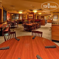 Crowne Plaza Dulles Airport 