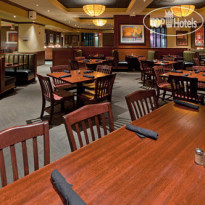 Crowne Plaza Dulles Airport 