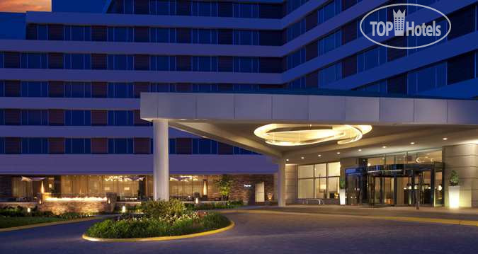 Фотографии отеля  Hilton McLean Tysons Corner 3*