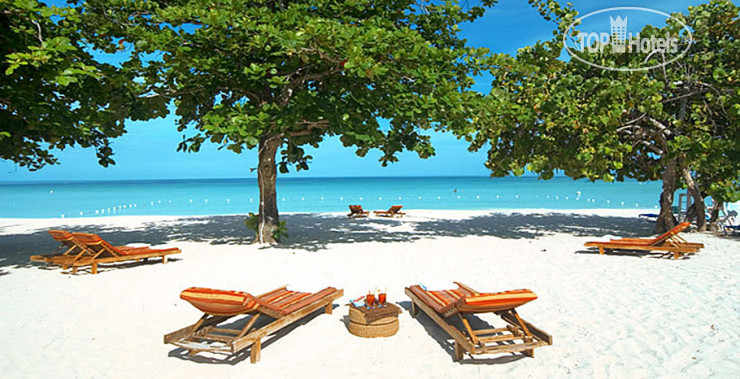 Фотографии отеля  Grand Pineapple Beach Negril 3*