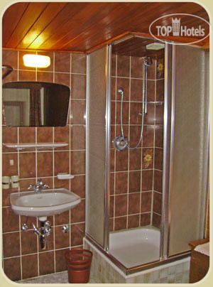 New photos from tourists Haus Gruenwald