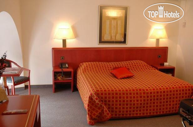 Новые добавленные фото туристов Quartier Latin 4*