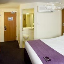 Premier Inn London Ealing Номер