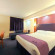 Premier Inn London Hanger Lane Номер