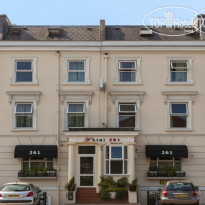 Hotel 261 
