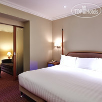 100 Queens Gate Hotel London, Curio Collection by Hilton 