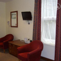 Hotel 65 