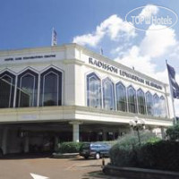 Radisson Blu Edwardian Heathrow Hotel 4*