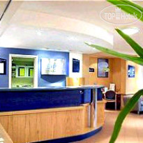 Holiday Inn Express Gatwick - Crawley 