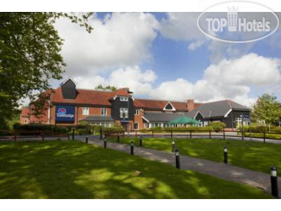 Фотографии отеля  Travelodge Stansted Bishops Stortford Hotel 3*