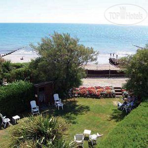 Фото Best Western Beachcroft Hotel