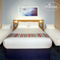 Travelodge Edinburgh Central Waterloo Place 