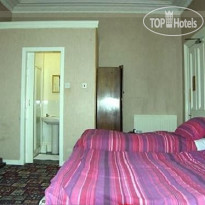 Regis Guesthouse 