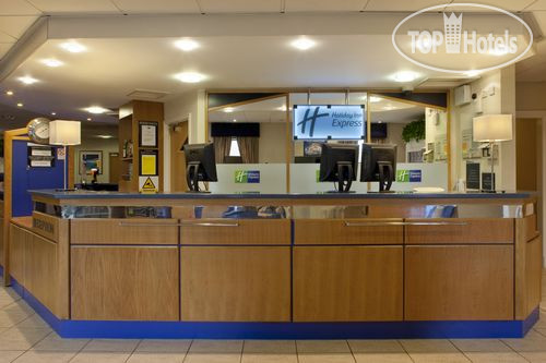 Фотографии отеля  Holiday Inn Express Perth 3*