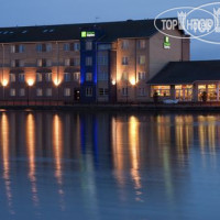 Holiday Inn Express Cardiff Bay 3*