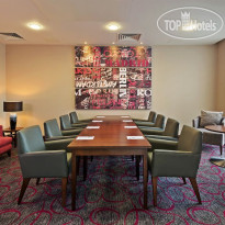 Hampton by Hilton London Luton Airport Конференц-зал