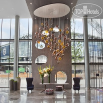 Hilton London Wembley Вестибюль