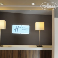 Holiday Inn Express Crewe Стойка регистрации