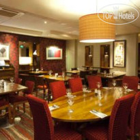 Premier Inn Heathrow Airport - Bath Road Ресторан Thyme