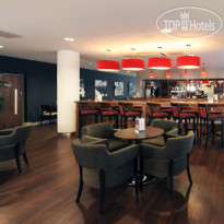 Ramada Encore Luton Airport Лаундж