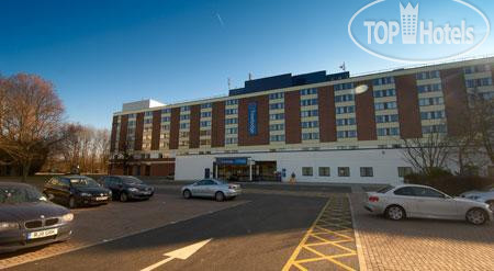 Фотографии отеля  Travelodge Gatwick Central Airport 4*