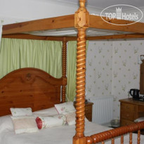 Woodlands Country House