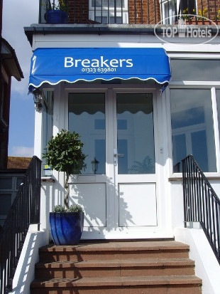 Фотографии отеля  Breakers Guest House 4*