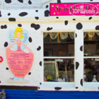 Sparkles Family and Celebration Theme Hotel