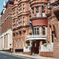 The Met Hotel 