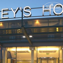 Clayton Hotel Manchester Airport 