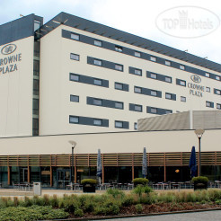 Crowne Plaza Reading East 4*