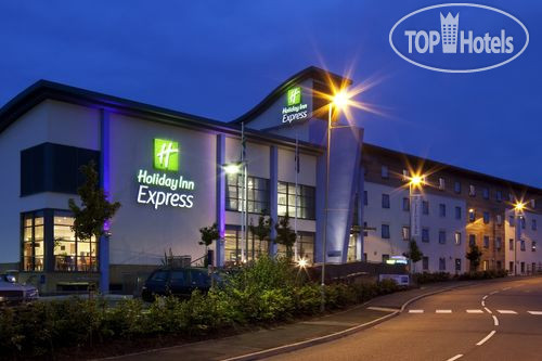 Фотографии отеля  Holiday Inn Express Walsall M6, Jct.10 3*