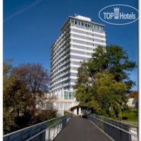 Ramada Hotel & Resort Lake Balaton 4*