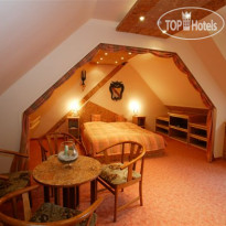 Sziraki Double room, attic room