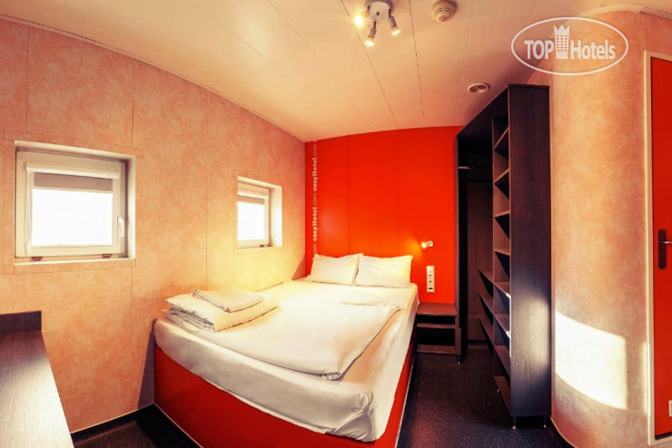 EasyHotel Budapest Oktogon
