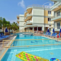 Agela Hotel & Apartments 