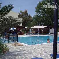 Pelouzo Hotel 