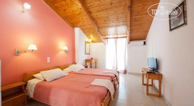 Новые добавленные фото туристов Villa Krinas 2*