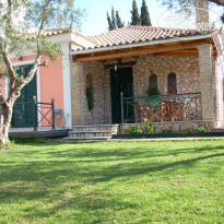 Papatsiros Villas 