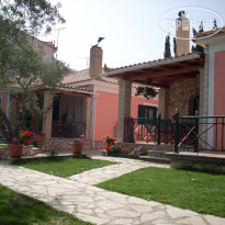 Papatsiros Villas 