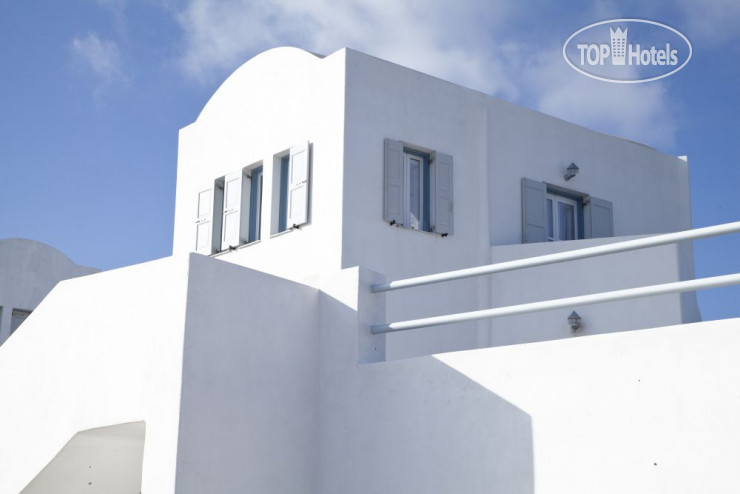 Фотографии отеля  Athiri Santorini Family Friendly Hotel 3*