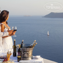 Canaves Oia Wine Tating experience by the 