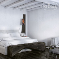Cavo Tagoo Santorini